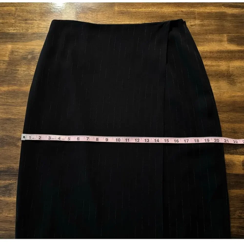 MM. LaFleur Size 8 Wrap Skirt Pencil Straight Lined Career Pinstripe